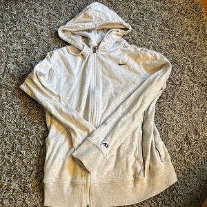 white/navy vintage nike zip up size small